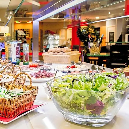 Hotel Ibis Costa Brava 2*