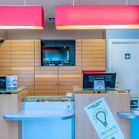 Ibis Costa Brava Hotel Girona